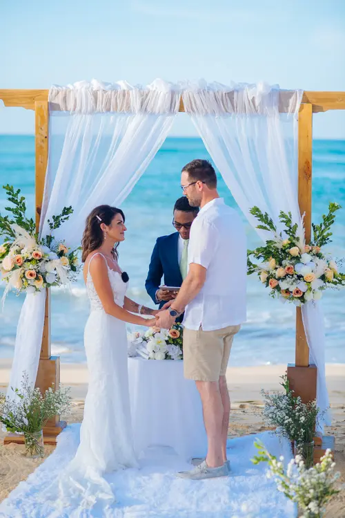 Punta Cana Wedding Photographer with Experience in Windy Beach Conditions
