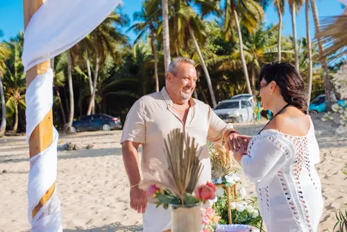 Punta Cana Wedding Photographer for Symbolic Ceremonies on the Beach